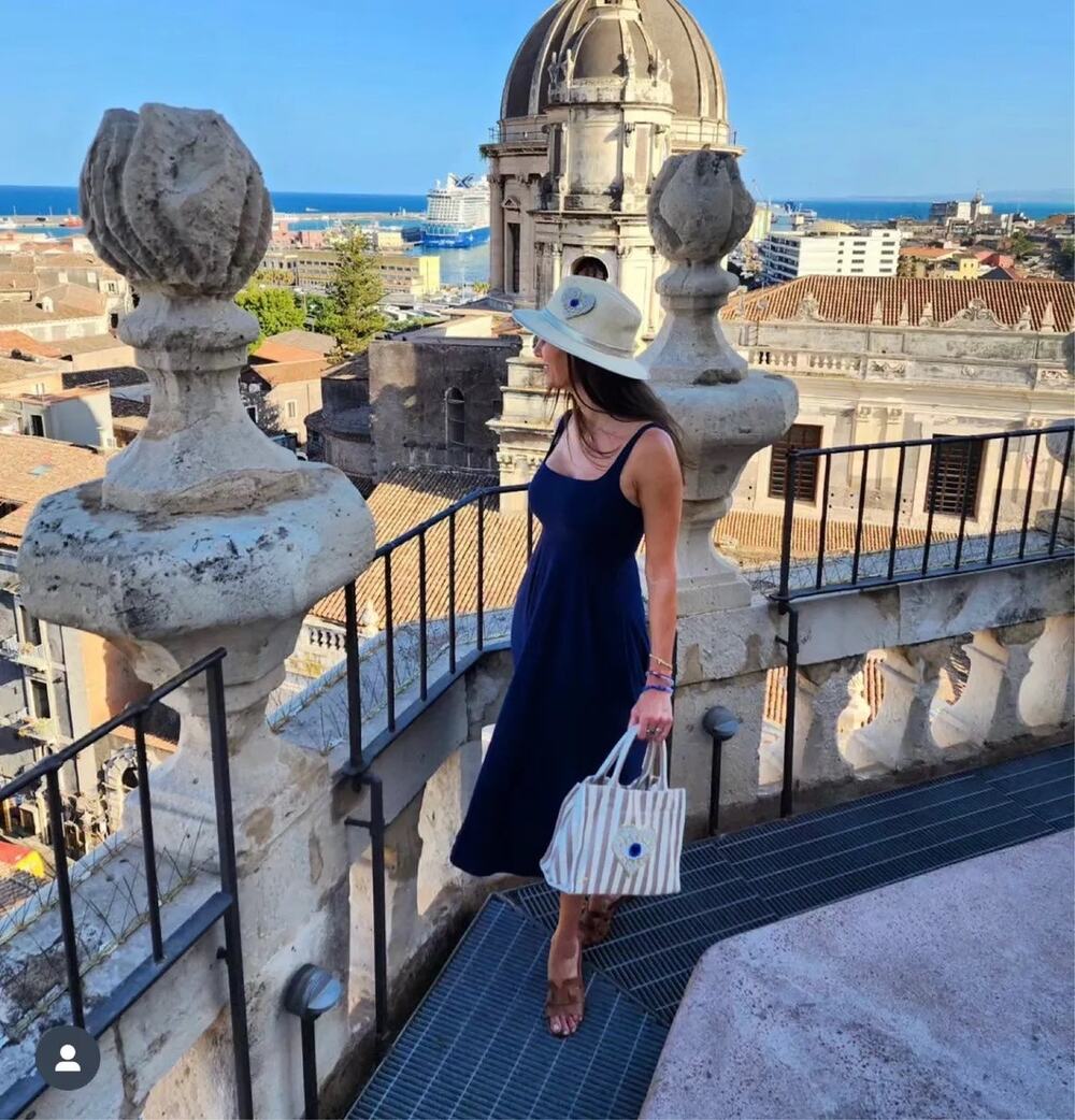 Beyond Yoga Featherweight At The Ready Square Neck Midi Dress